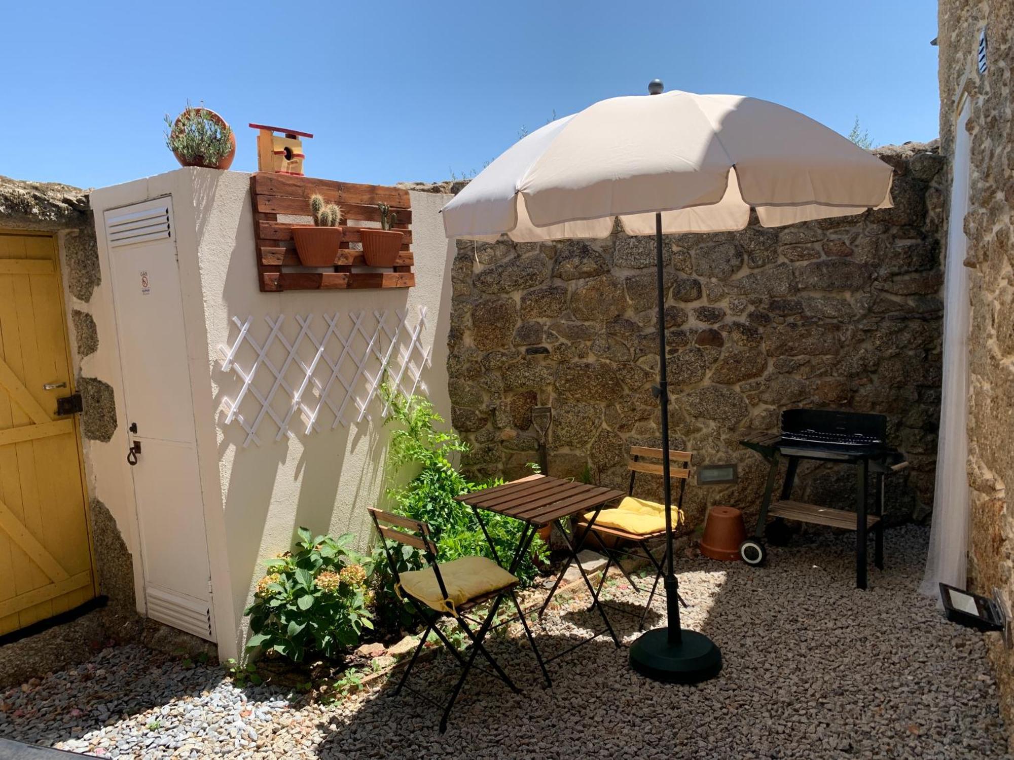 Encanto Casa Com Spa Jacuzzi Open Space Tinalhas Екстер'єр фото